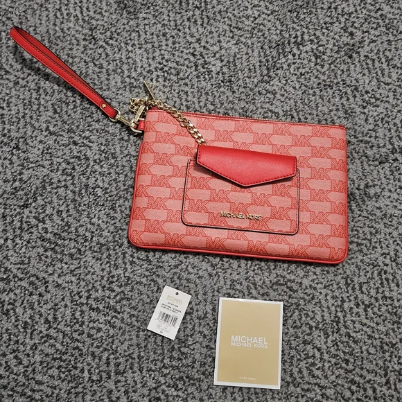 🔔NWT: 2 for 1 - Michael Kors Set (Wristlet and Cardholder)